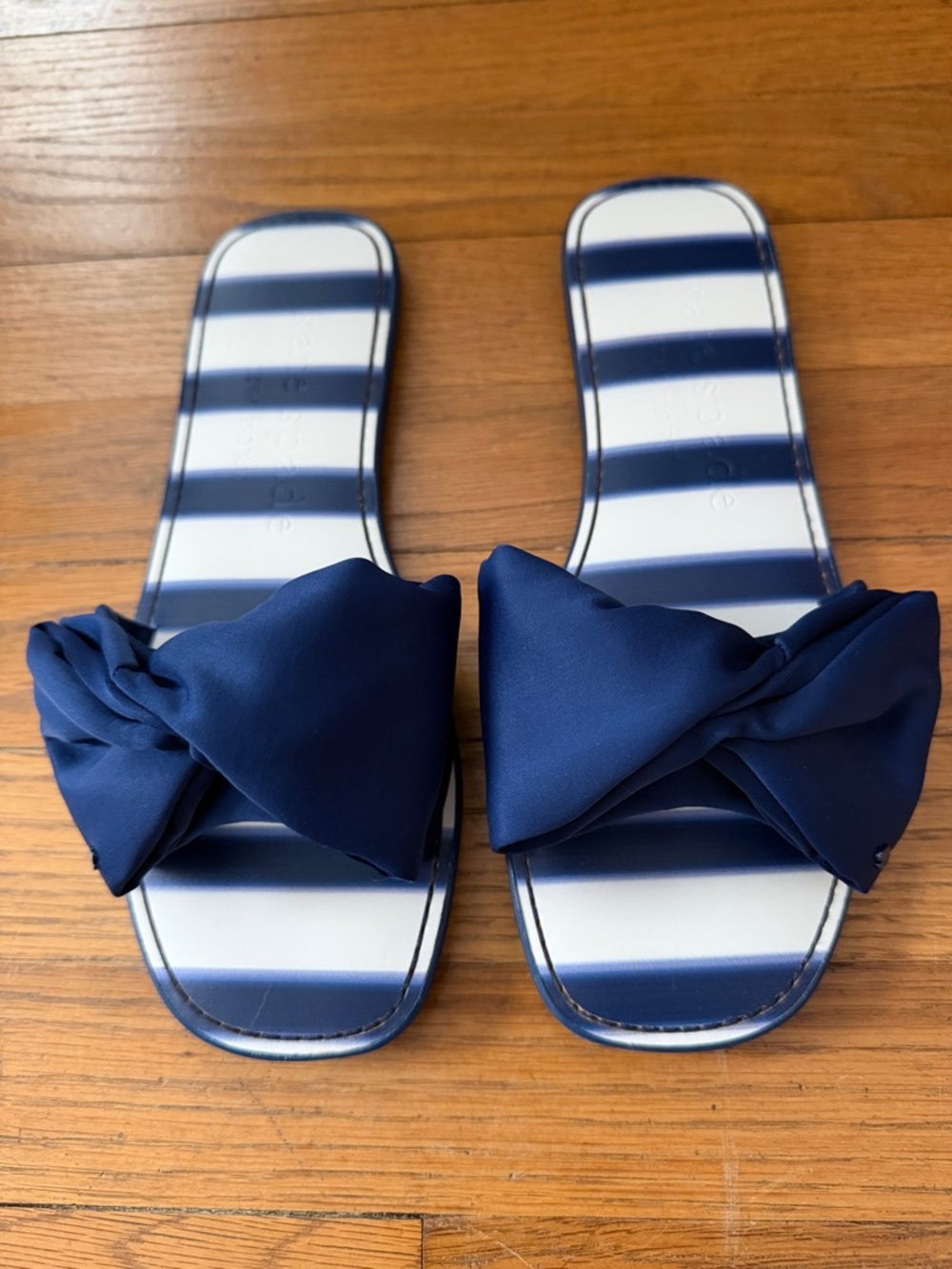 🏖️ Kate Spade New York Bikini Bow Slide Sandals. Size 8B.
